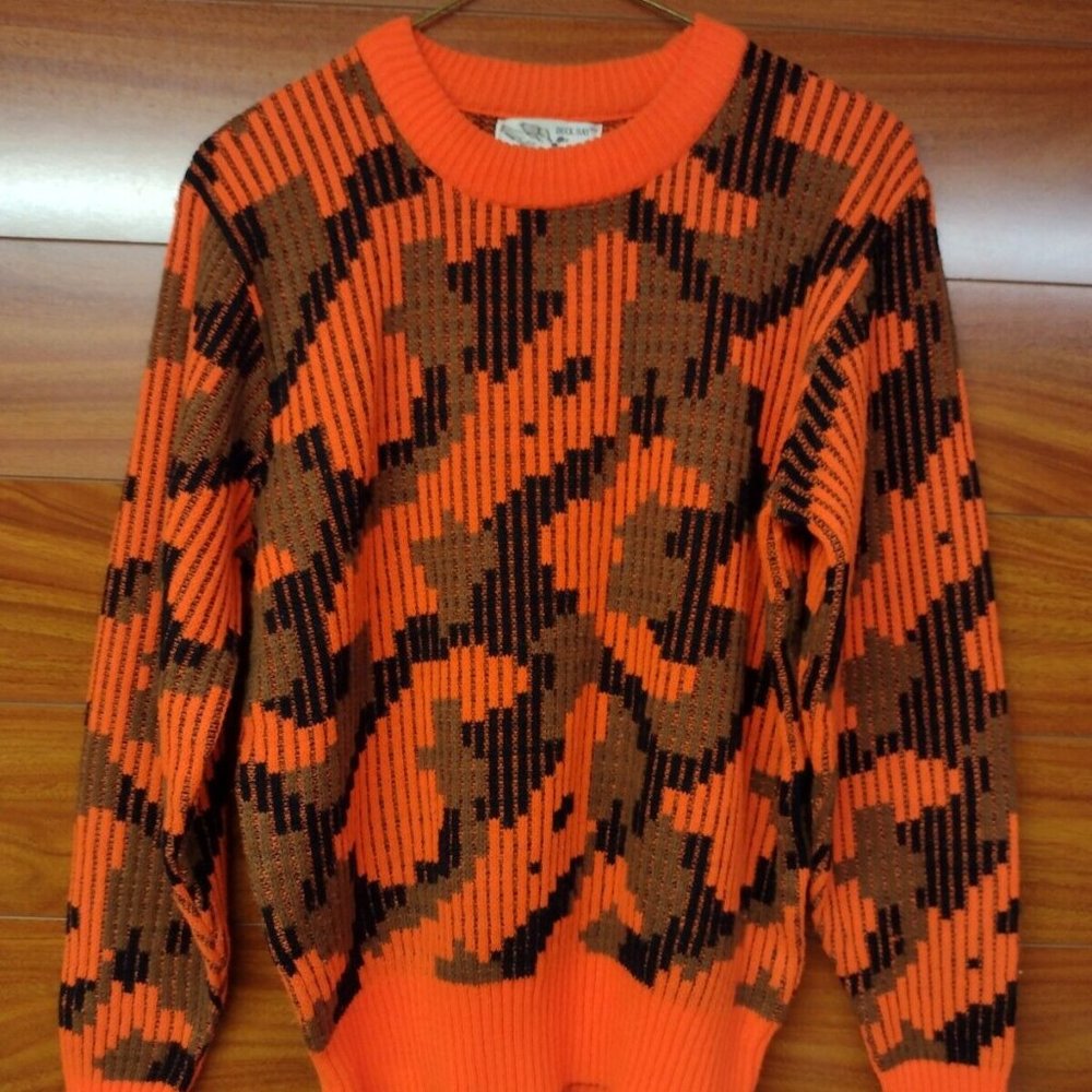 Vintage Duck Bay Size Small Made in Korea Blaze Orange Camouflage Sweater